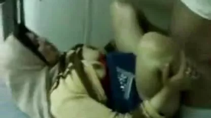 Kulit berwarna, jilbab indo seks grup