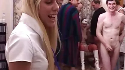 Kering susu menggoda gadis tinggi dan xxx bokep indo hot orang pendek!