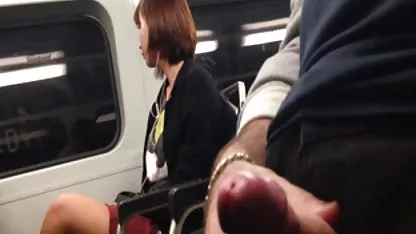 Lily kuning Elise Sean bermain strip spin-the-bottle video sex selingkuh indo