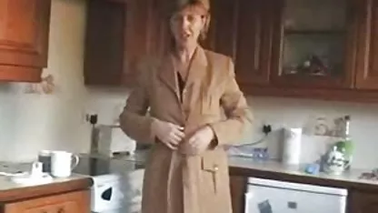 Duduk video sex tante indo terbaru dengan ibunya yang tua menemukan kemaluan